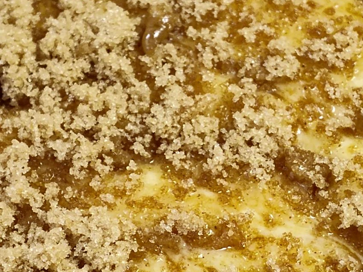 Honey bun dessert close-up